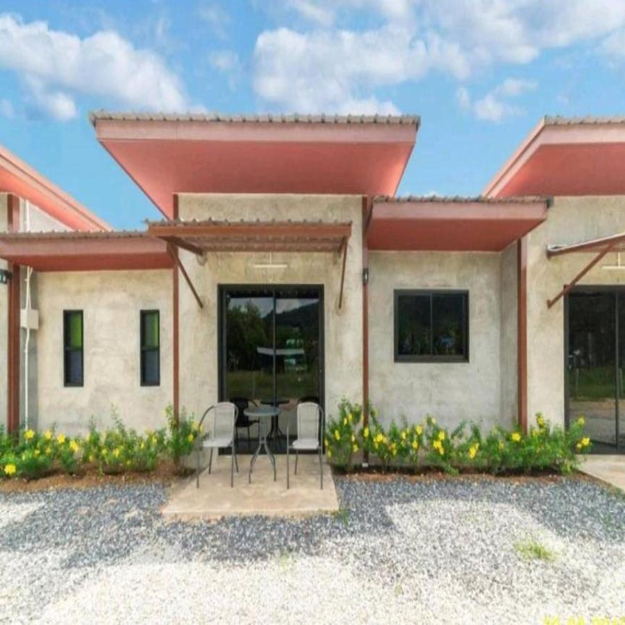 Malinee Resort Bang Tao Beach  Exterior foto