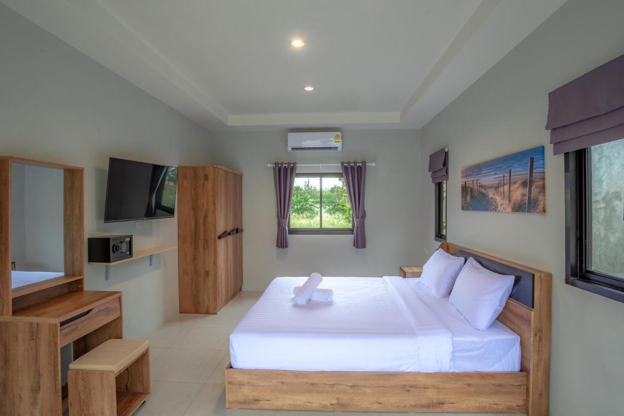 Malinee Resort Bang Tao Beach  Exterior foto