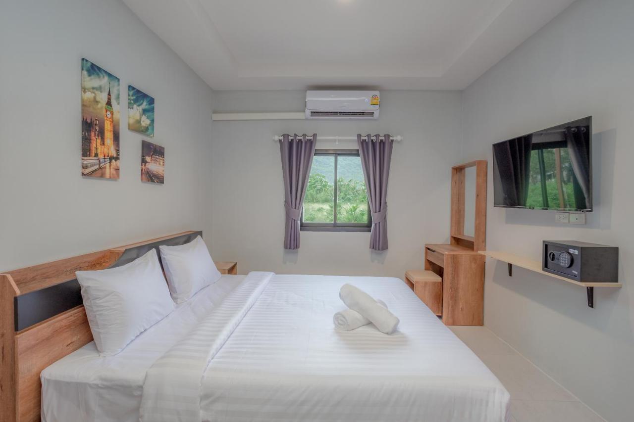 Malinee Resort Bang Tao Beach  Exterior foto